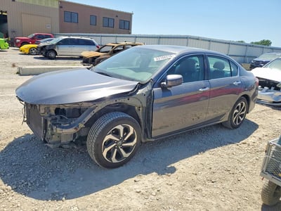 1HGCR2F71HA****** 2017 Honda Accord