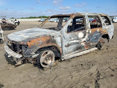 JNRAR07Y0YW****** 2000 Infiniti QX4