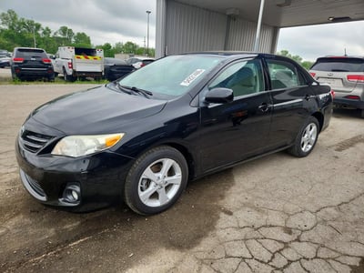 2T1BU4EE8DC****** 2013 Toyota Corolla