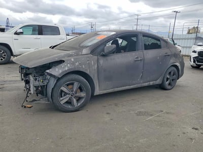 3KPFL4A71JE****** 2018 Kia Forte