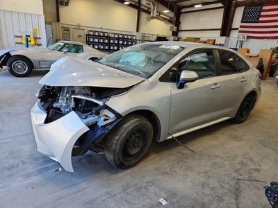 5YFDPMAE1NP****** 2022 Toyota Corolla