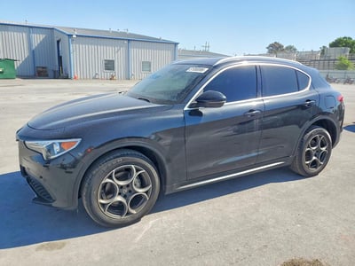 ZASFAKAN1J7****** 2018 Alfa Romeo Stelvio