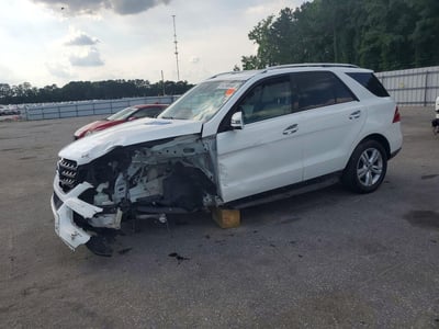4JGDA5HB0FA****** 2015 Mercedes-Benz M-Class