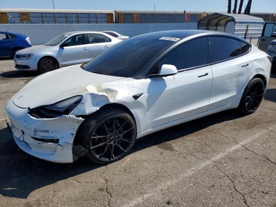 5YJ3E1EB9NF****** 2022 Tesla Model 3