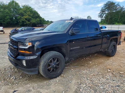 1GCVKREH6JZ****** 2018 Chevrolet Silverado