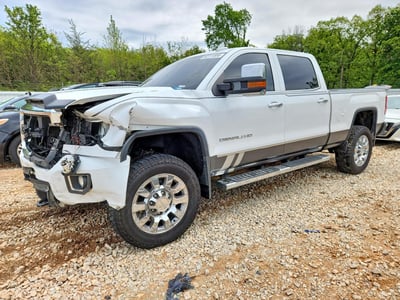 1GT12UE84GF****** 2016 GMC Sierra 2500 HD