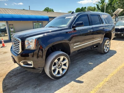 1GKS2CKJ0KR****** 2019 GMC Yukon