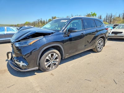 5TDGBRCH1NS****** 2022 Toyota Highlander