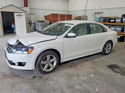 1VWBT7A3XEC****** 2014 Volkswagen Passat