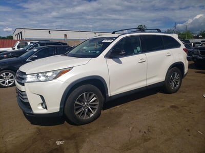 5TDKZRFH3KS****** 2019 Toyota Highlander