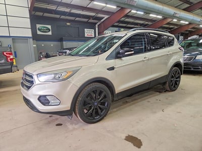 1FMCU0JD4HU****** 2017 Ford Escape