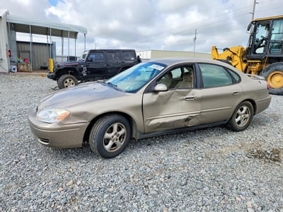 2004 Ford Taurus
