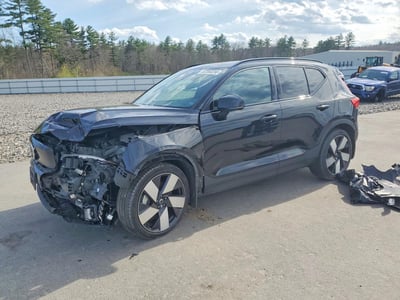 YV4ER3XM9R2****** 2024 Volvo XC40