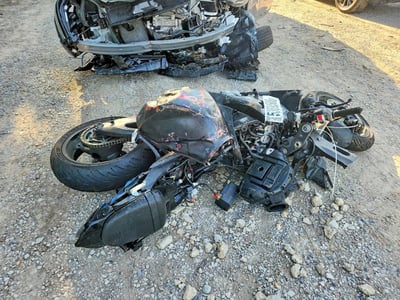 JS1GN7DA362****** 2006 Suzuki GSX-R600