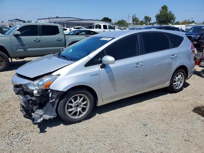 JTDZN3EU1HJ****** 2017 Toyota Prius V