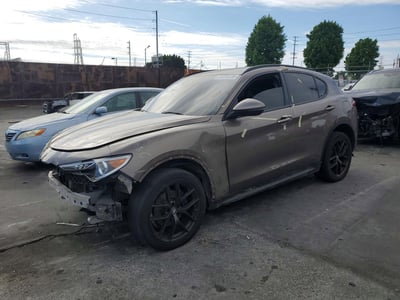 ZASPAKAN5K7****** 2019 Alfa Romeo Stelvio