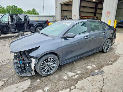 3KPF54AD7PE****** 2023 Kia Forte