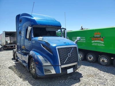 4V4NC9EH8RN****** 2024 Volvo VNL
