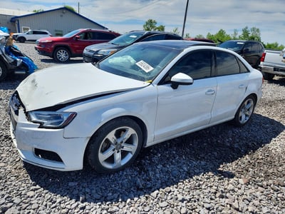 WAUAUGFF6H1****** Salvage and Wrecked 2017 Audi A3 in Peoria
