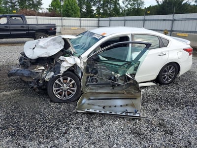 1N4AL3AP4FC****** 2015 Nissan Altima