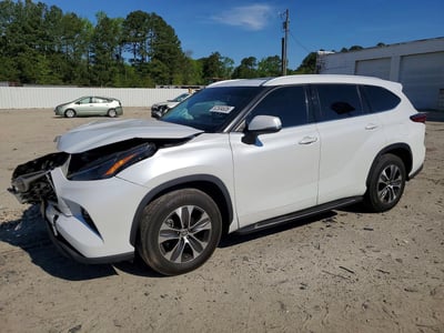 5TDGZRAH2NS****** 2022 Toyota Highlander