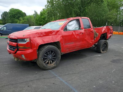 1GCVKREC8JZ****** 2018 Chevrolet Silverado