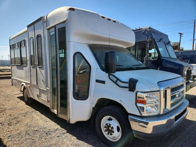 1FDEE3FS3HD****** 2017 Ford E-350