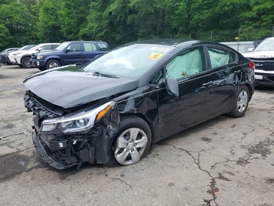 3KPFK4A78JE****** 2018 Kia Forte