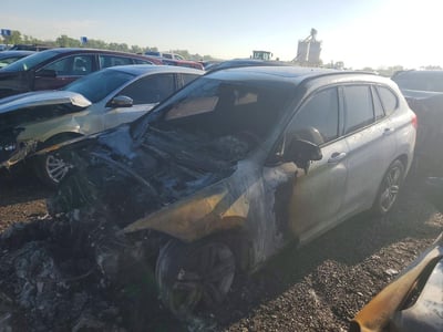 WBXHT3C31H5****** 2017 BMW X1