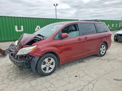 5TDKK3DC0GS****** 2016 Toyota Sienna