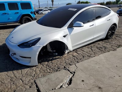 5YJ3E1EA9NF****** 2022 Tesla Model 3