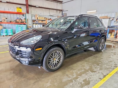 WP1AA2A21HK****** 2017 Porsche Cayenne