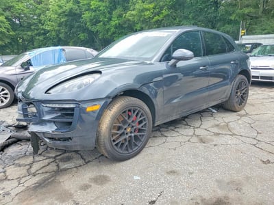 WP1AG2A5XJL****** 2018 Porsche Macan