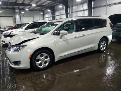 2C4RC1EG8HR****** 2017 Chrysler Pacifica