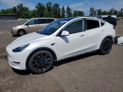 5YJYGDEE1MF****** 2021 Tesla Model Y