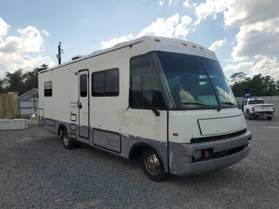1GBKP37N4T3****** 2018 Chevrolet Motorhome Chassis