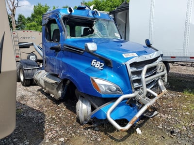 3AKJHLDV4RD****** 2024 Freightliner Cascadia 126