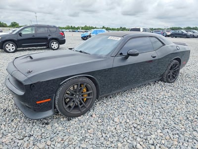 2C3CDZFJ9JH****** 2018 Dodge Challenger