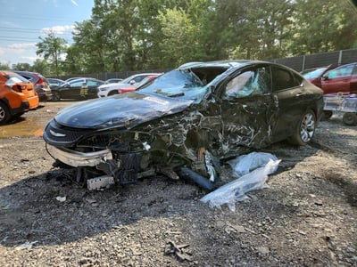 1C3CCCDG7FN****** 2015 Chrysler 200