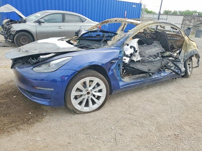 5YJ3E1EA0NF****** 2022 Tesla Model 3