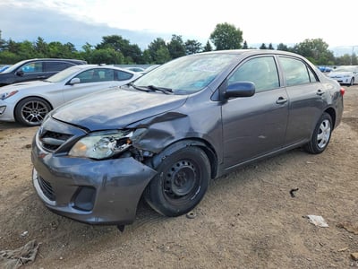 5YFBU4EE8DP****** 2013 Toyota Corolla
