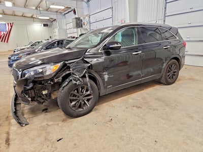 5XYPGDA32HG****** 2017 Kia Sorento