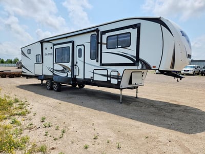 5ZT3SR2B4M6****** 2021 Forest River Sabre