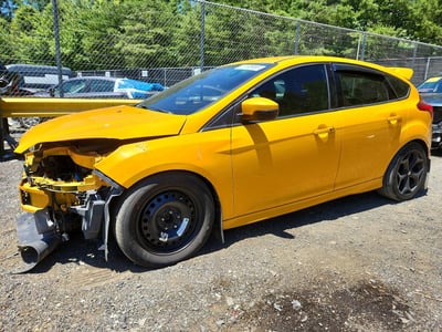 1FADP3L90DL****** 2013 Ford Focus