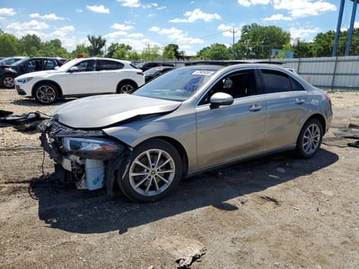 WDD3G4FB6KW****** 2019 Mercedes-Benz A-Class
