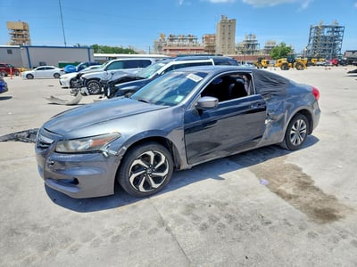 1HGCS1B31CA****** 2012 Honda Accord