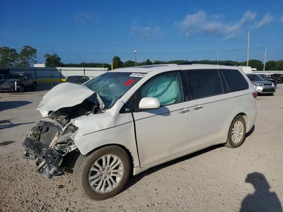 5TDYZ3DCXHS****** 2017 Toyota Sienna