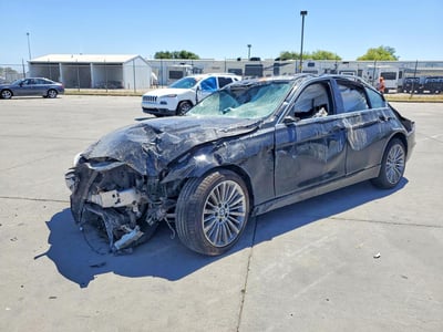 WBA3C1C58CF****** 2012 BMW 3 Series