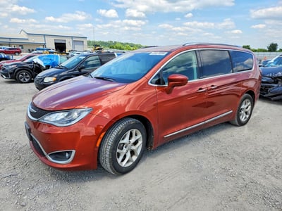 2C4RC1BG7JR****** 2018 Chrysler Pacifica