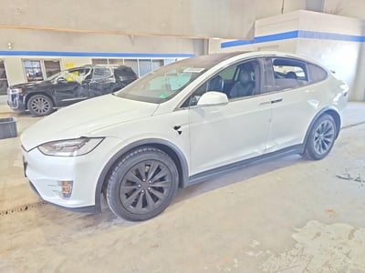 5YJXCDE25LF****** 2020 Tesla Model X